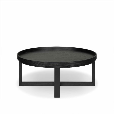 Az asztal szélének keretes kialakítása megakadályozza, hogy a dolgok könnyen leessenek.